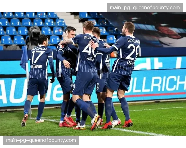 科隆vs波鸿赛前分析：保级关键战，两队是否会因压力放弃高风险压迫？